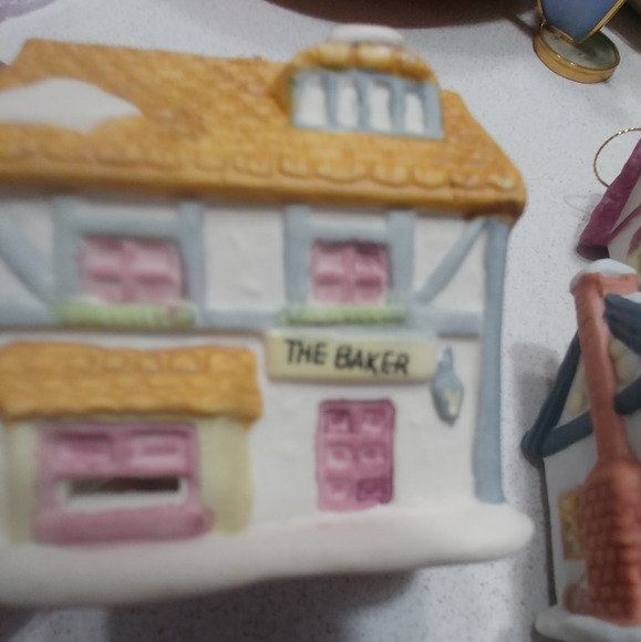 Set of 3 Village House Christmas Bell Ornaments Reader's Digest Vintage '91 - Picture 2 of 7